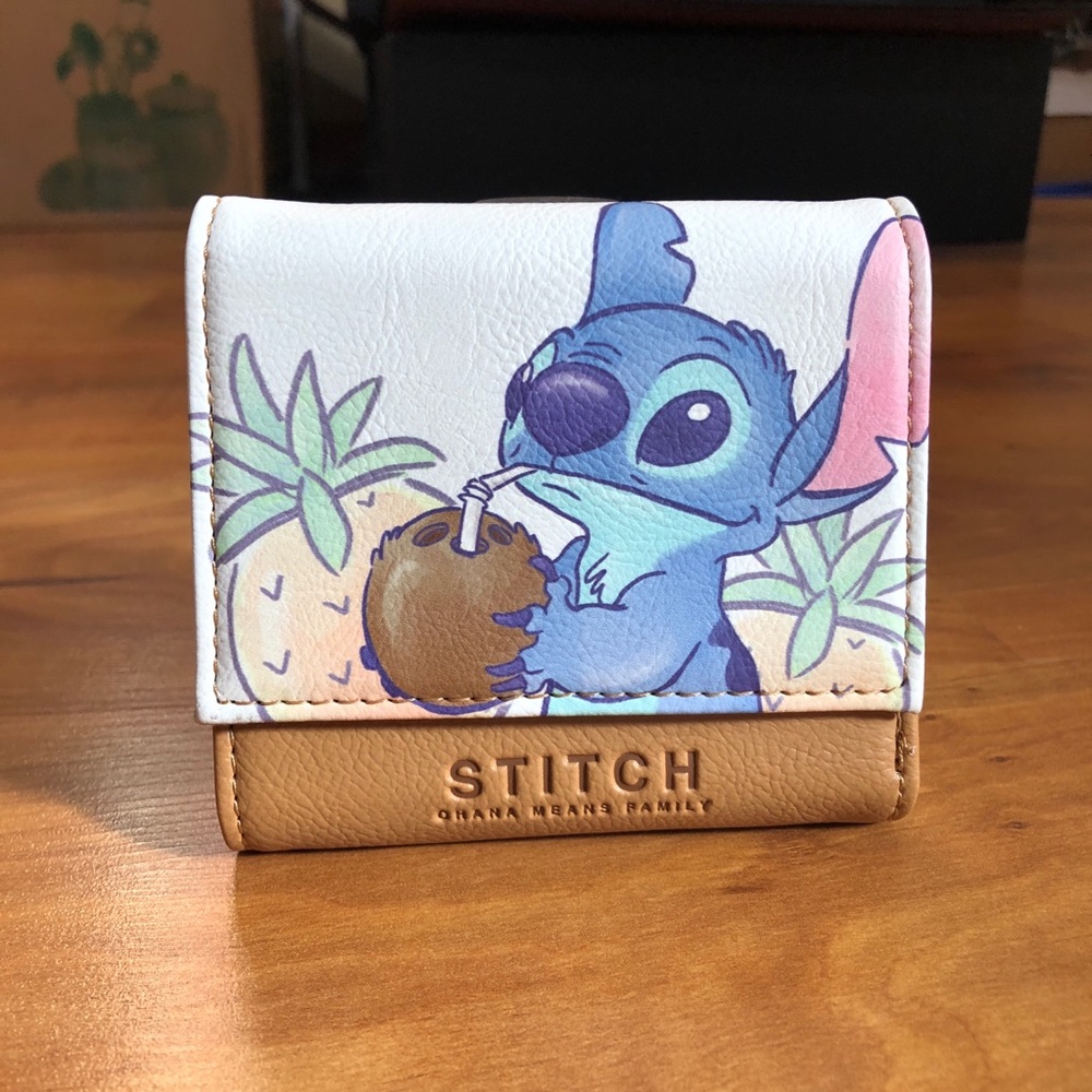 Loungefly disney lilo & stitch pineapple wallet